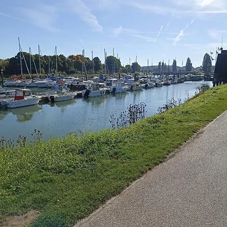 Campsite Le Mobile Le Victory Situe Au Le Rio